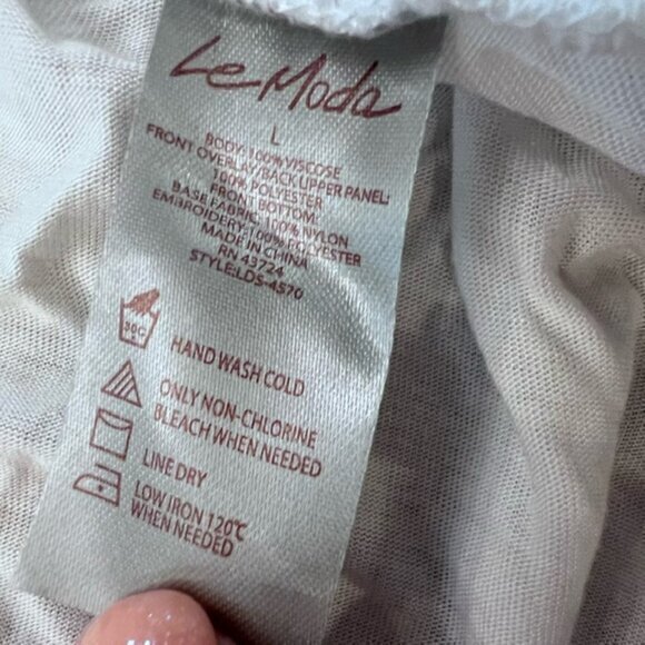 Le Moda White Sleeveless Tunic Sequined Lace Floral Hem Preppy Cottage Coastal L - Picture 14 of 14